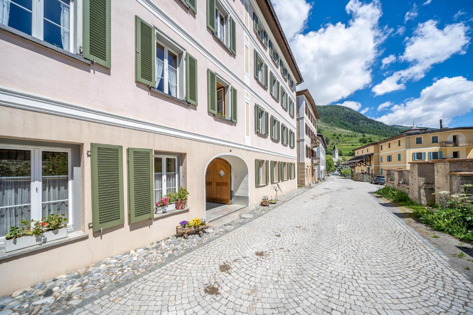 Chasa Plazza Gronda Apartment Lavin Exterior foto