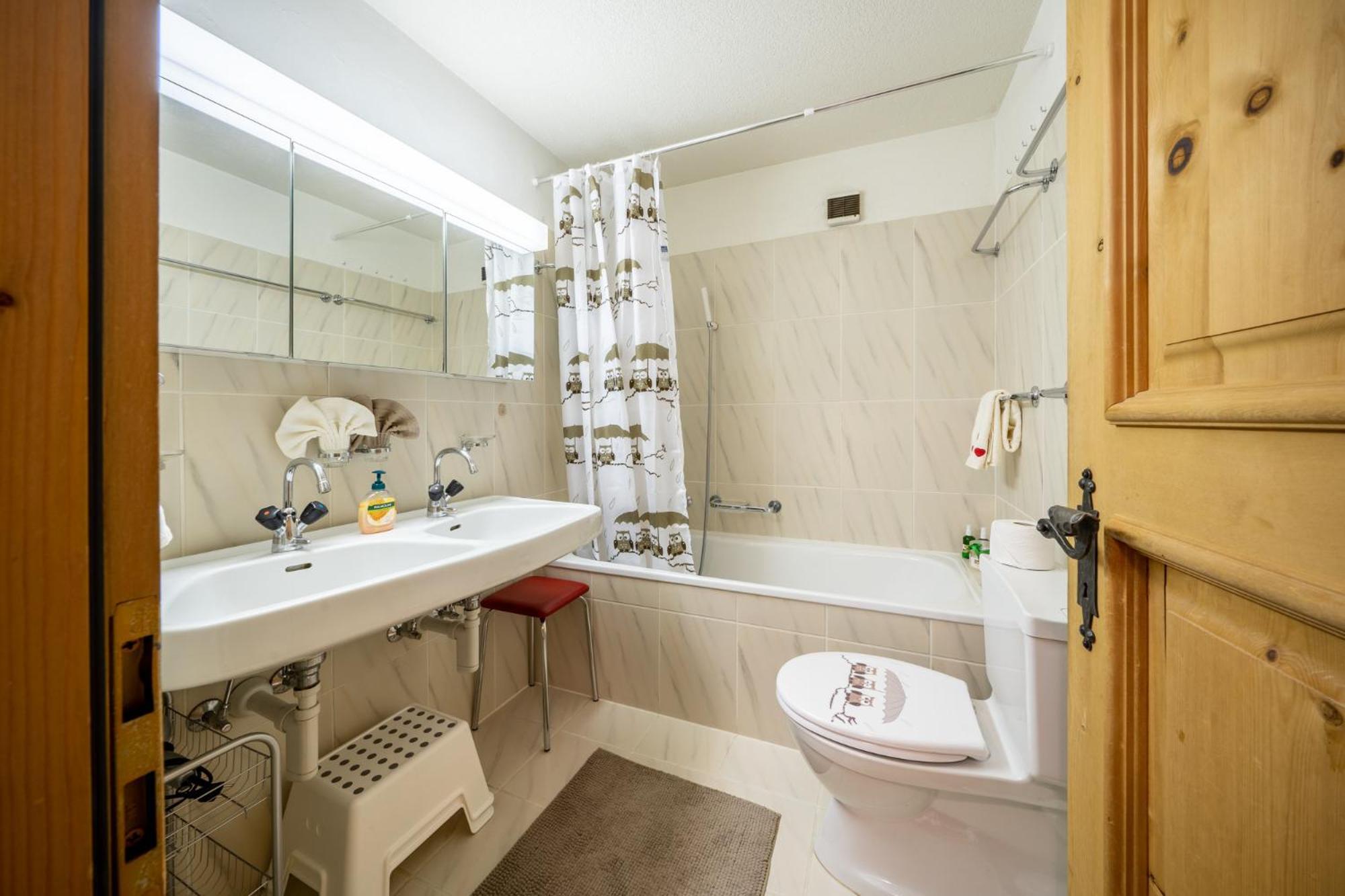Chasa Plazza Gronda Apartment Lavin Exterior foto